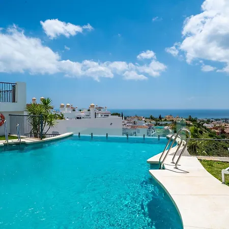 Paraiso Pueblo - 3br With Panoramic Views And 7 Pools Apartment Estepona